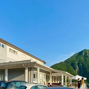 ** Hotel Lodrino Italia